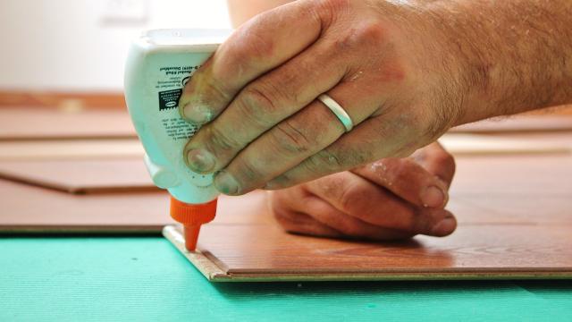 master-professional-vypolnit-raboty-po-ukladke-parketa-i-laminata-vysokoe-kachestvo-rabot-dostupnaya-cena-garantiya-dolgovechnosti