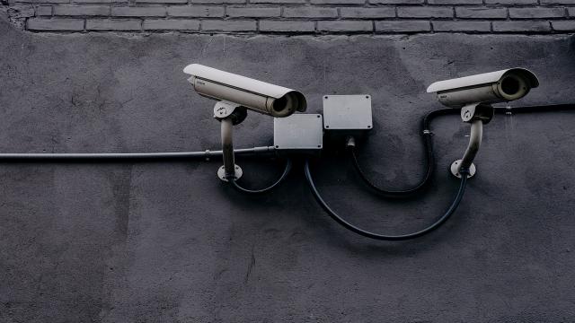 sistemy-videonablyudeniya-v-moskve-kompleksnyy-podhod-ot-proektirovaniya-do-tehnicheskoy-podderzhki-loyalnye-ceny-personalnyy-podhod