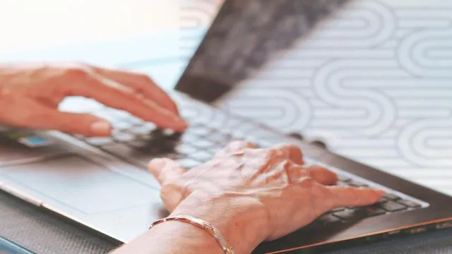 sozdanie-unikalnogo-kontenta-ot-developesite-kontent-kotoryy-privlekaet-i-uderzhivaet