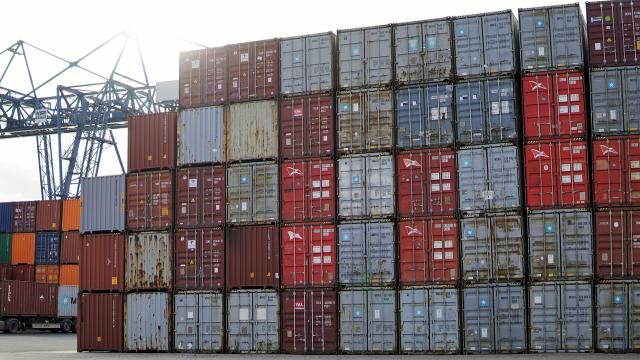 transportnaya-kompaniya-predlagaet-perevozku-i-logistiku-dlya-vashego-biznesa-otslezhivanie-gruza-na-kazhdom-etape-nizkie-ceny