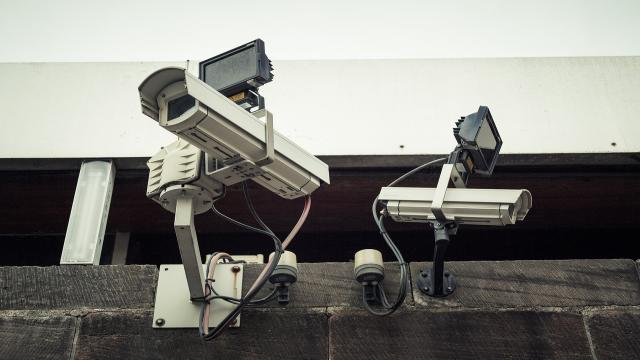 videonablyudenie-v-moskve-obespechte-sebe-bezopasnost-my-predlagaem-proektirovanie-ustanovku-i-podderzhu-sistem-raznyh-masshtabov